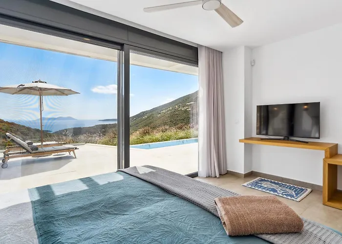 Hebe Lefkada